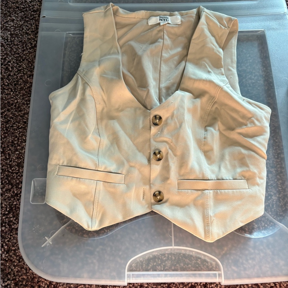 Steve Madden Tan Vest